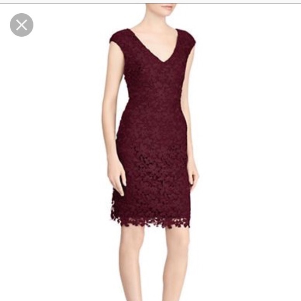 NWT-Lace v-neck sleeveless cocktail dress